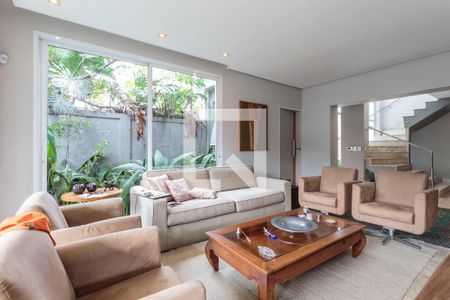 Sala de casa à venda com 4 quartos, 350m² em Jardim Luzitania, São Paulo