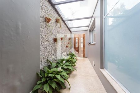 Entrada de casa à venda com 4 quartos, 350m² em Jardim Luzitania, São Paulo