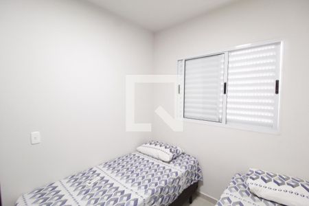 Quarto 1 de apartamento para alugar com 2 quartos, 60m² em Morumbi, Uberlândia