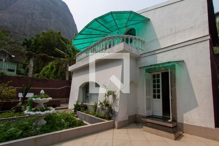 Varanda + Fahcada de casa à venda com 5 quartos, 400m² em Joá, Rio de Janeiro