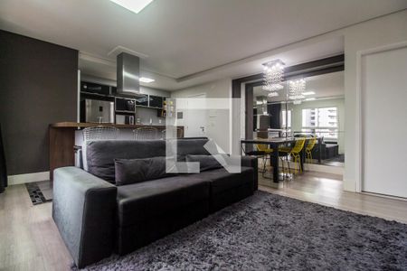 Sala de TV de apartamento para alugar com 1 quarto, 62m² em Melville Empresarial Ii, Barueri