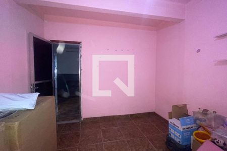 Quarto de casa para alugar com 2 quartos, 220m² em Centro, Duque de Caxias