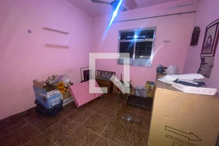 Quarto de casa para alugar com 2 quartos, 220m² em Centro, Duque de Caxias