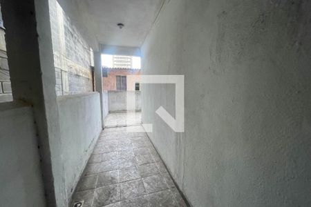 Corredor de casa para alugar com 2 quartos, 220m² em Centro, Duque de Caxias