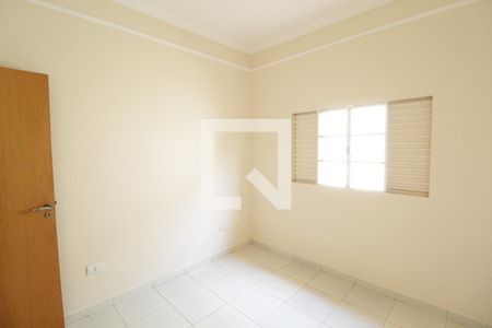 Quarto 1 de casa para alugar com 4 quartos, 201m² em Santa Mônica, Uberlândia