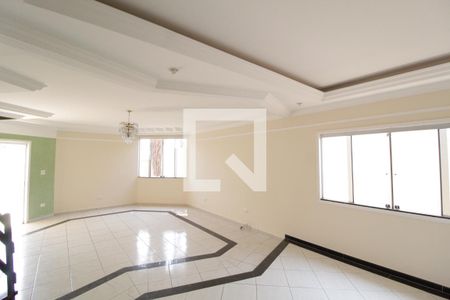 Sala 1 de casa para alugar com 4 quartos, 201m² em Santa Mônica, Uberlândia