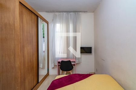 Quarto 3 de apartamento à venda com 5 quartos, 135m² em Alto Caiçaras, Belo Horizonte