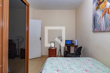 Quarto 2 de apartamento para alugar com 5 quartos, 135m² em Alto Caiçaras, Belo Horizonte