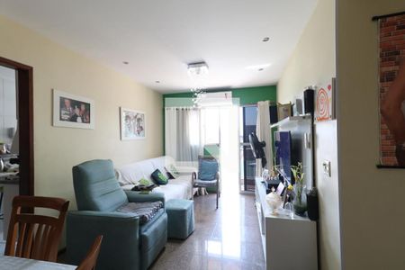 Apartamento à venda com 69m², 2 quartos e 1 vagaSala