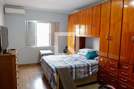 Quarto 1 de casa à venda com 3 quartos, 205m² em Km 18, Osasco