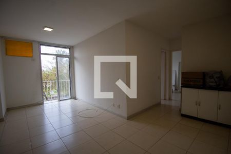 Sala de apartamento à venda com 2 quartos, 58m² em Barra da Tijuca, Rio de Janeiro