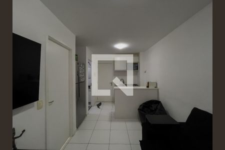 Sala e Cozinha de apartamento à venda com 1 quarto, 32m² em Jardim Santa Teresinha, São Paulo