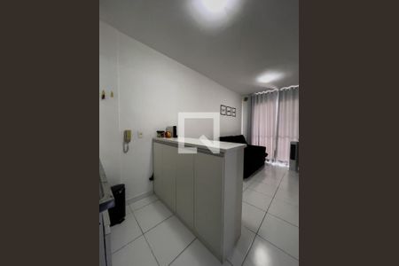 Sala e Cozinha de apartamento à venda com 1 quarto, 32m² em Jardim Santa Teresinha, São Paulo