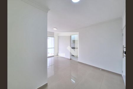 Sala de apartamento para alugar com 2 quartos, 66m² em Vila Anastácio, São Paulo