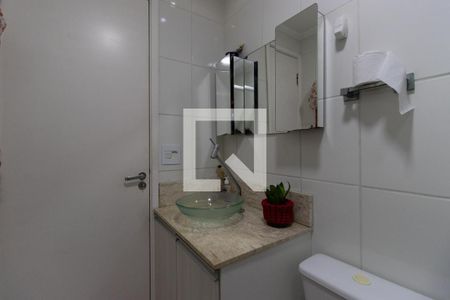 Banheiro Social de apartamento à venda com 3 quartos, 64m² em Jardim Japao, São Paulo