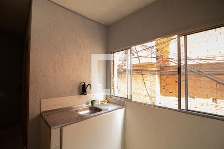 Sala e Cozinha de casa para alugar com 1 quarto, 40m² em Jardim Flor de Maio, São Paulo