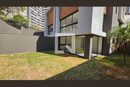 Foto 39 de casa à venda com 4 quartos, 350m² em Jardim Panorama, São Paulo