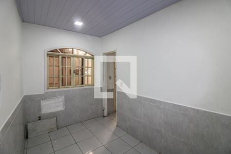 Quarto de casa para alugar com 1 quarto, 40m² em Vargem Pequena, Rio de Janeiro