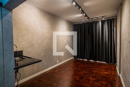 Sala de kitnet/studio para alugar com 1 quarto, 32m² em Centro, Rio de Janeiro