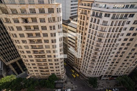 Quarto vista da janela de kitnet/studio para alugar com 1 quarto, 32m² em Centro, Rio de Janeiro