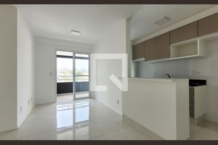 Sala de apartamento à venda com 2 quartos, 65m² em Vila Curuçá, Santo André