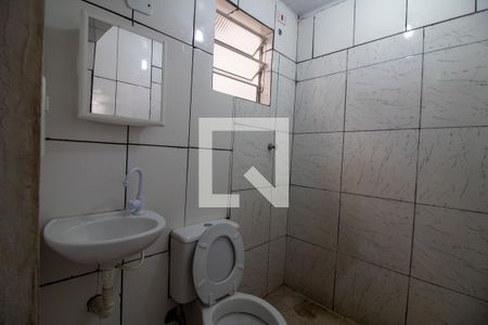 Banheiro de casa para alugar com 1 quarto, 45m² em Vila Cordeiro, São Paulo