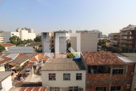 Vista do quarto 1 de apartamento para alugar com 2 quartos, 70m² em Lins de Vasconcelos, Rio de Janeiro