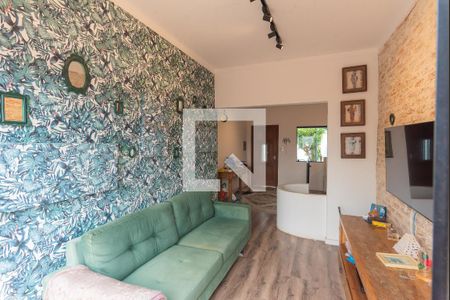 Sala de TV de casa à venda com 2 quartos, 299m² em Vila Santana, Campinas