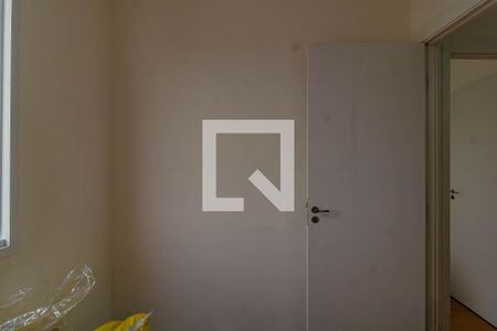 Quarto 1 de apartamento para alugar com 2 quartos, 33m² em Jardim Itacolomi, São Paulo