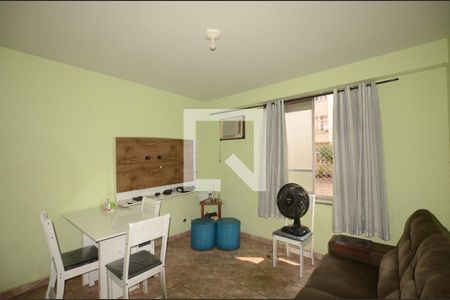 Sala de apartamento à venda com 2 quartos, 48m² em Irajá, Rio de Janeiro