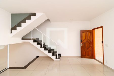 Sala de casa para alugar com 3 quartos, 200m² em Vila Isolina Mazzei, São Paulo