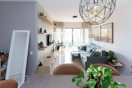 Apartamento para alugar com 75m², 2 quartos e 2 vagasSala