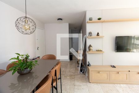 Apartamento para alugar com 75m², 2 quartos e 2 vagasSala