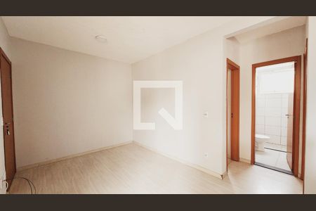 Sala de apartamento à venda com 2 quartos, 54m² em Traviú, Jundiaí