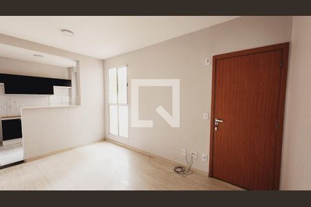 Sala de apartamento à venda com 2 quartos, 54m² em Traviú, Jundiaí