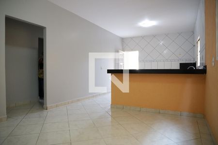 Sala de casa para alugar com 3 quartos, 220m² em Residencial Recanto do Bosque, Goiânia