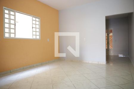 Sala de casa para alugar com 3 quartos, 220m² em Residencial Recanto do Bosque, Goiânia