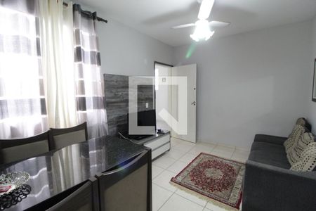 Sala de apartamento para alugar com 2 quartos, 45m² em Gávea, Uberlândia