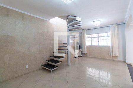 Sala de casa para alugar com 3 quartos, 200m² em Vila Ré, São Paulo