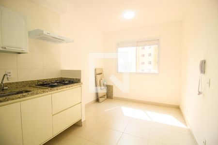 Sala/Cozinha  de apartamento para alugar com 2 quartos, 32m² em Colônia (zona Leste), São Paulo