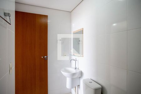 Banheiro de kitnet/studio para alugar com 1 quarto, 41m² em Centro, Belo Horizonte