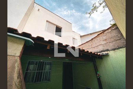 Quintal de casa à venda com 3 quartos, 110m² em Jardim Odete, São Paulo