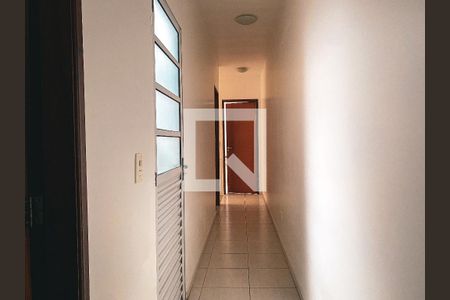 Corredor de casa à venda com 3 quartos, 110m² em Jardim Odete, São Paulo