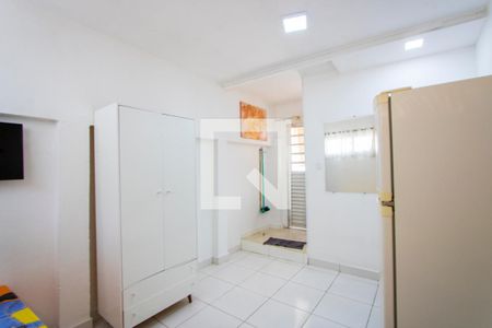 Quarto/Cozinha de casa para alugar com 1 quarto, 20m² em Vila Suíça, Santo André