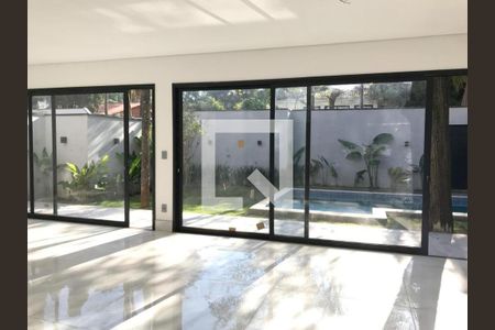 Casa à venda com 4 quartos, 300m² em Jardim Petropolis, São Paulo