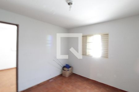 Quarto 1 de casa para alugar com 2 quartos, 180m² em Carajás, Uberlândia