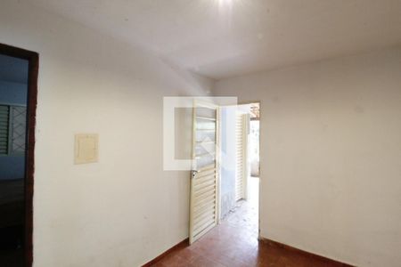 Sala 2 de casa para alugar com 2 quartos, 180m² em Carajás, Uberlândia