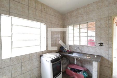 Cozinha de casa para alugar com 2 quartos, 180m² em Carajás, Uberlândia