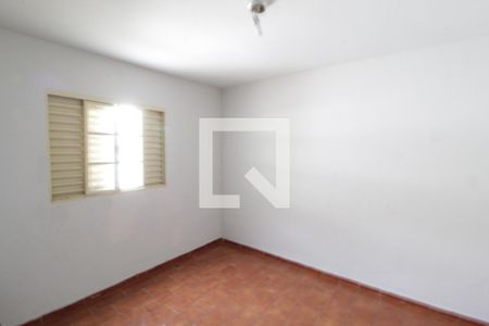 Quarto 1 de casa para alugar com 2 quartos, 180m² em Carajás, Uberlândia