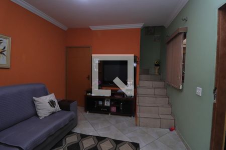 Sala de TV de casa à venda com 3 quartos, 180m² em Vila Carrão, São Paulo